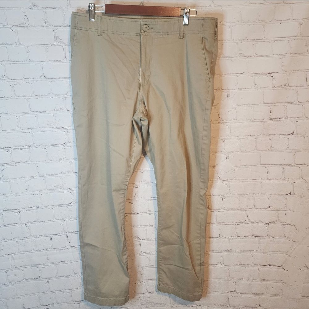 Men's Lee "Slim Fit" khaki pants, size 36 X 30